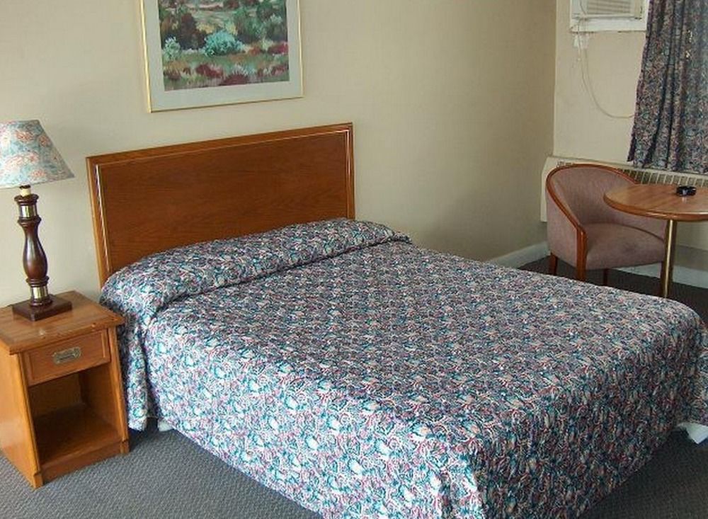 Barrie Motel Luaran gambar